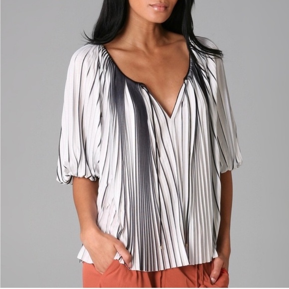 Diane von Furstenberg New Keoni White Accordion Pleated Blouse 8 - Picture 1 of 7